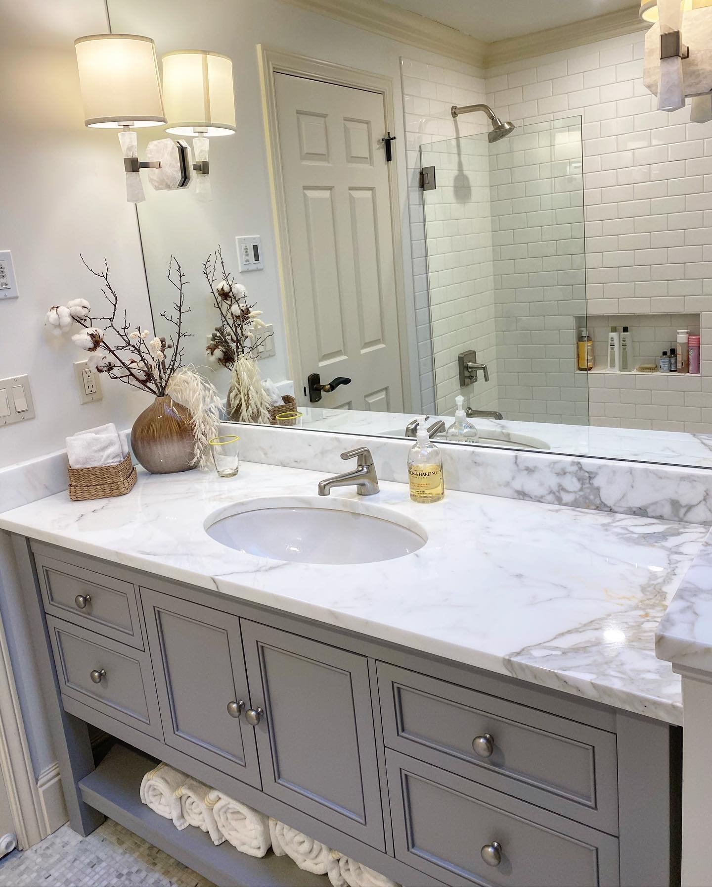 30 Spa Bathroom Ideas & Designs to Relax in Luxury Kallista